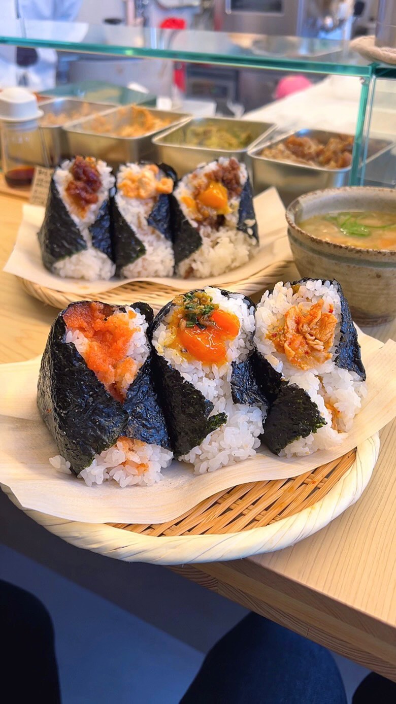 おにぎり・とん汁 山太郎