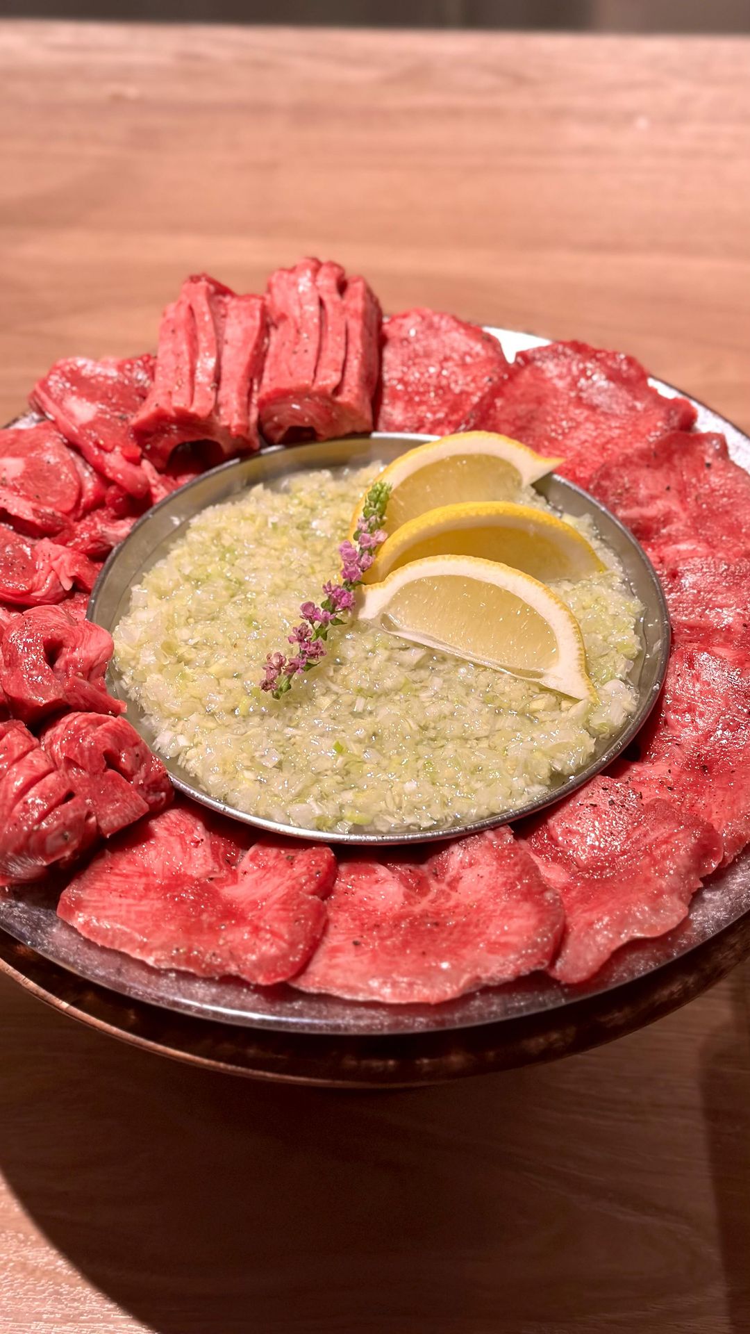 舌とハラミ 肉猿