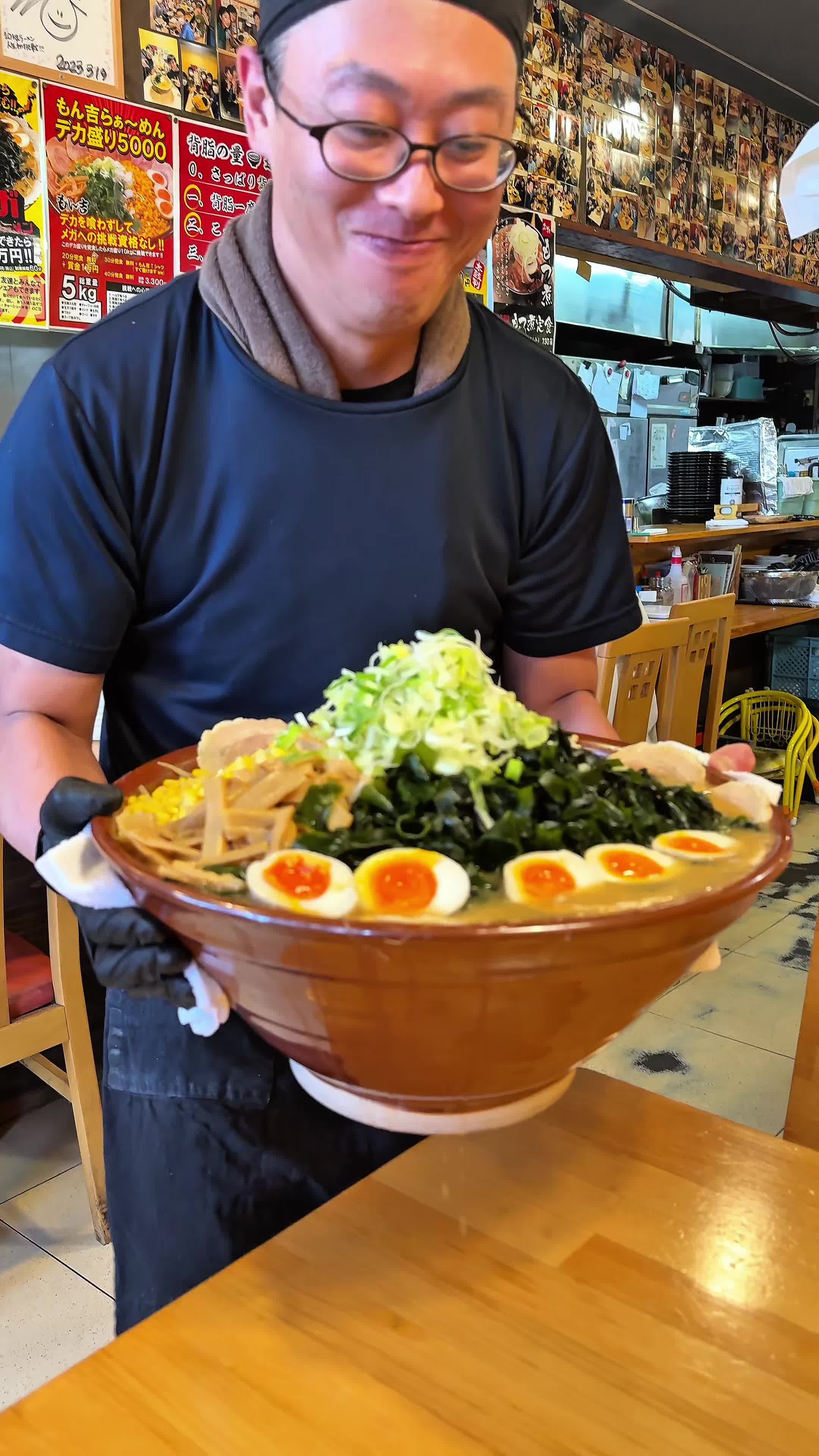 ラーメン もん吉 本店