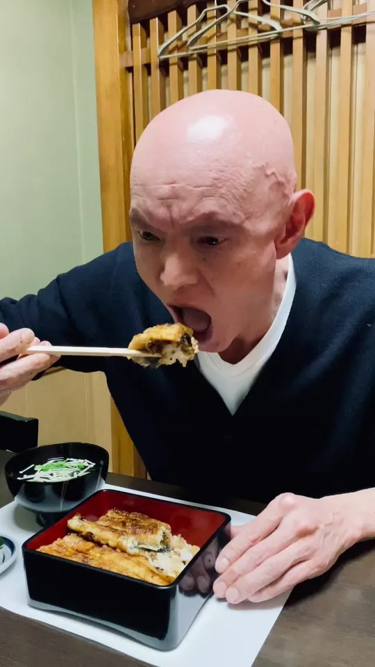 周