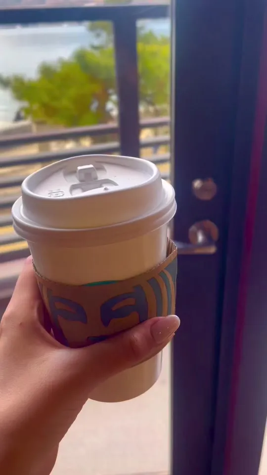 スターバックス コーヒー 厳島表参道店