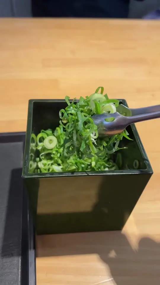 ウエスト 新別府店