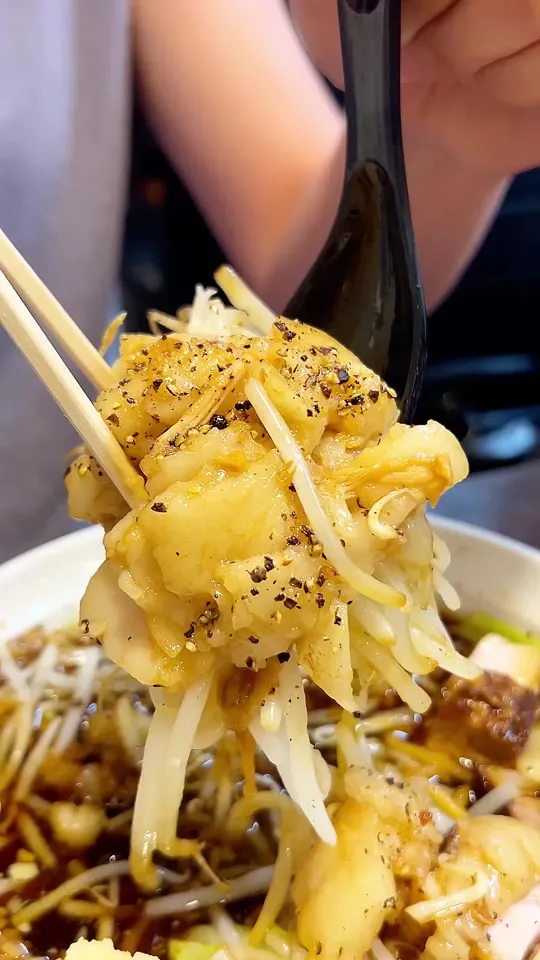 麺のあんまる＋らーめん亨