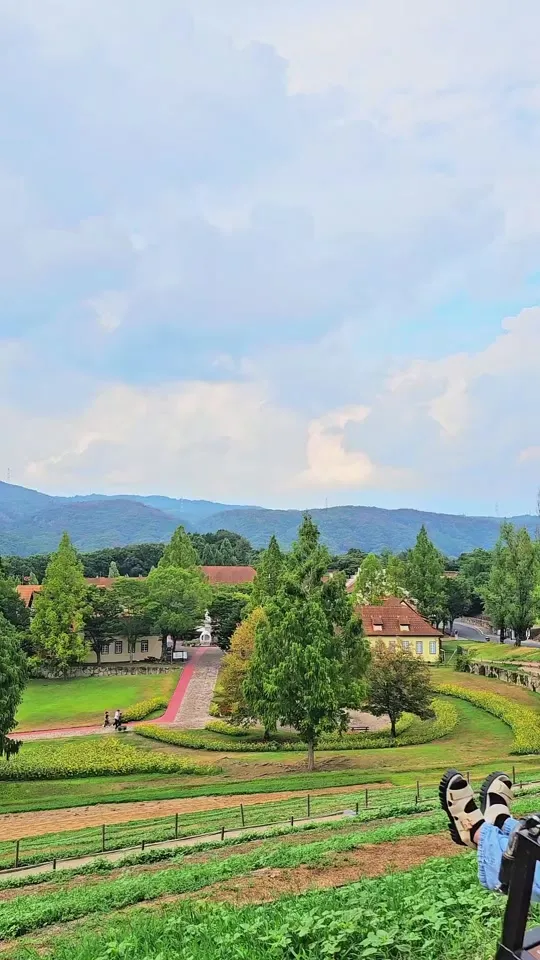 トモリバテラス