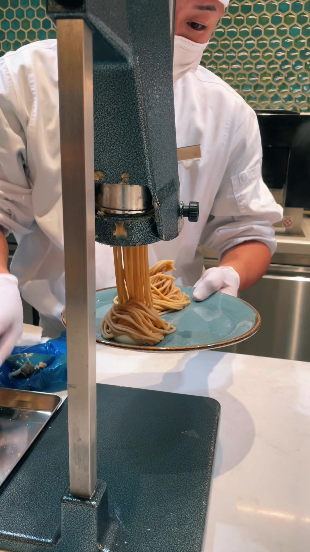 オールデイダイニング「モザイク」