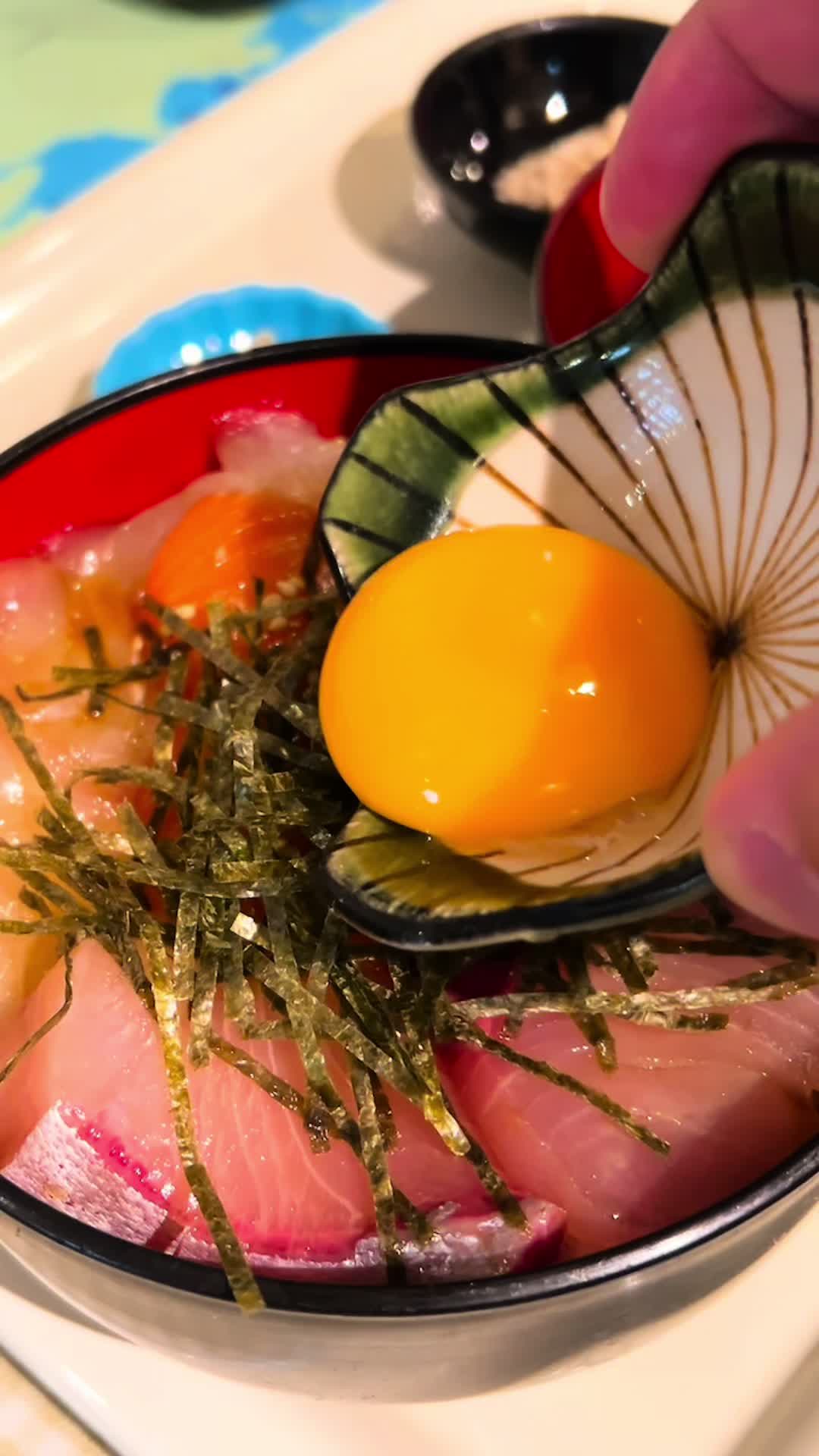 鮪王国 よってっ亭