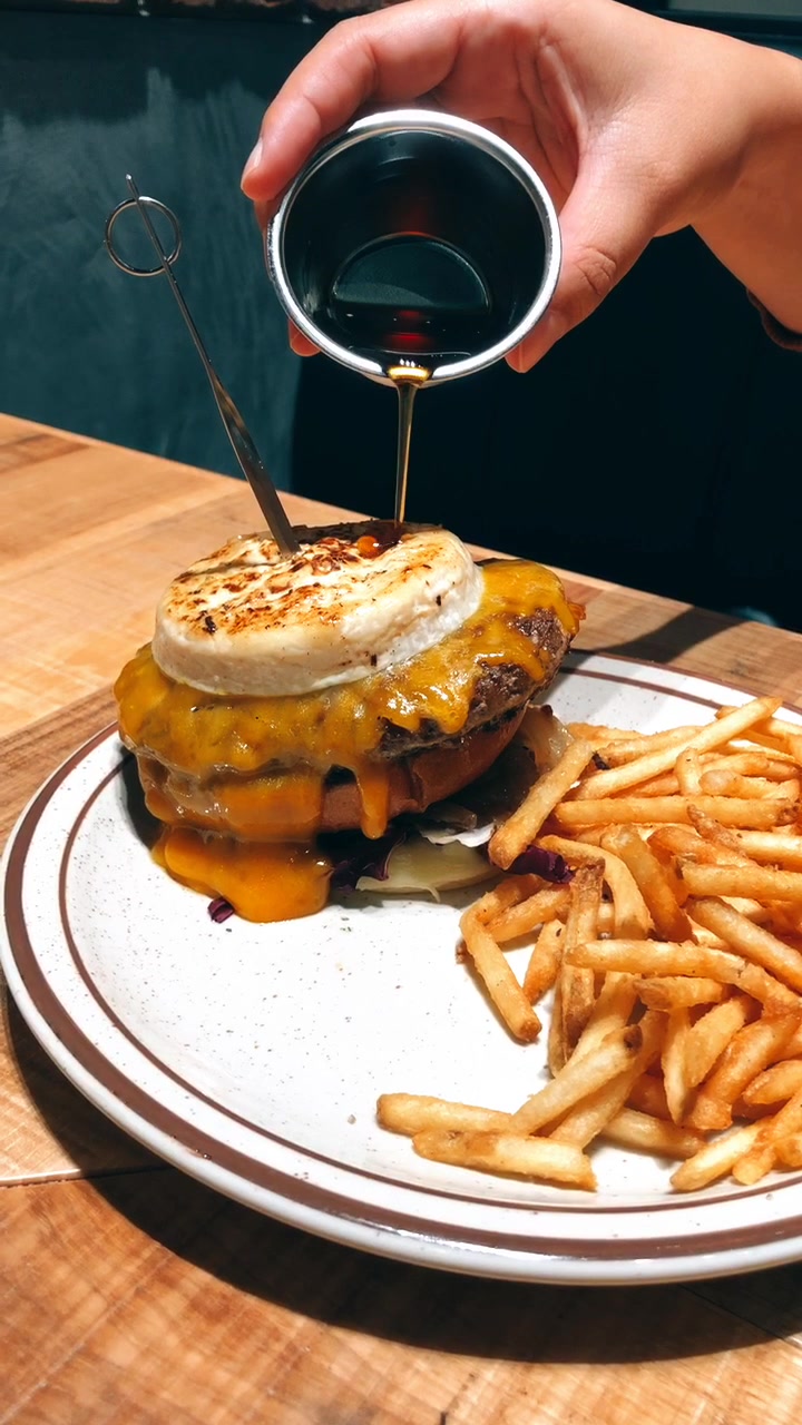 J.S. BURGERS CAFE 名古屋mozoワンダーシティ店