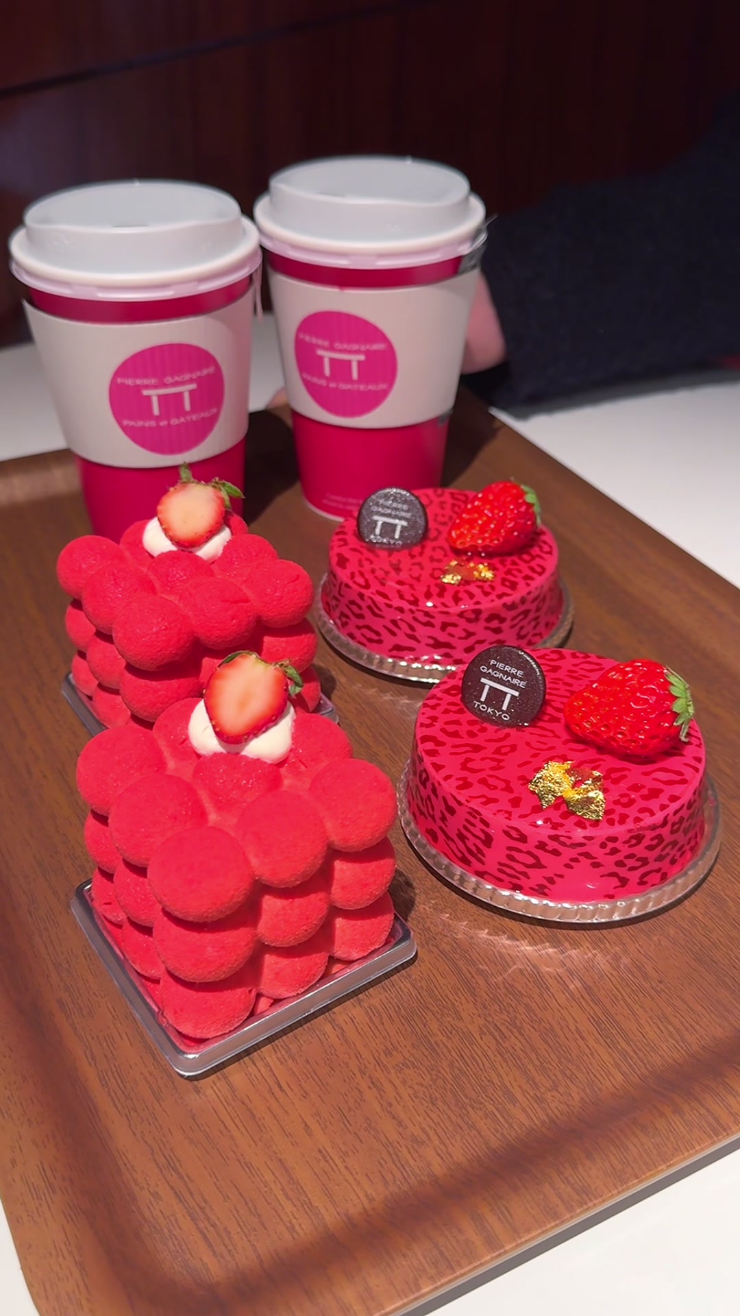 ピエール・ガニェール パン・エ・ガトー Pierre Gagnaire Pains et Gateaux