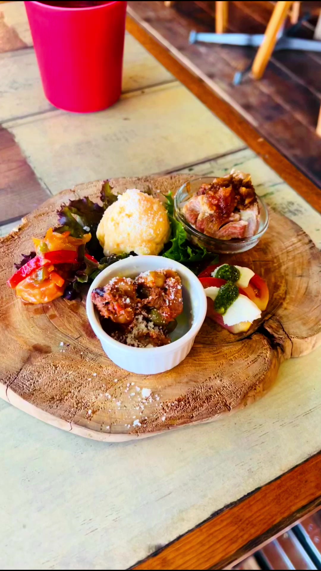 Restaurant Hutte ヒュッテ