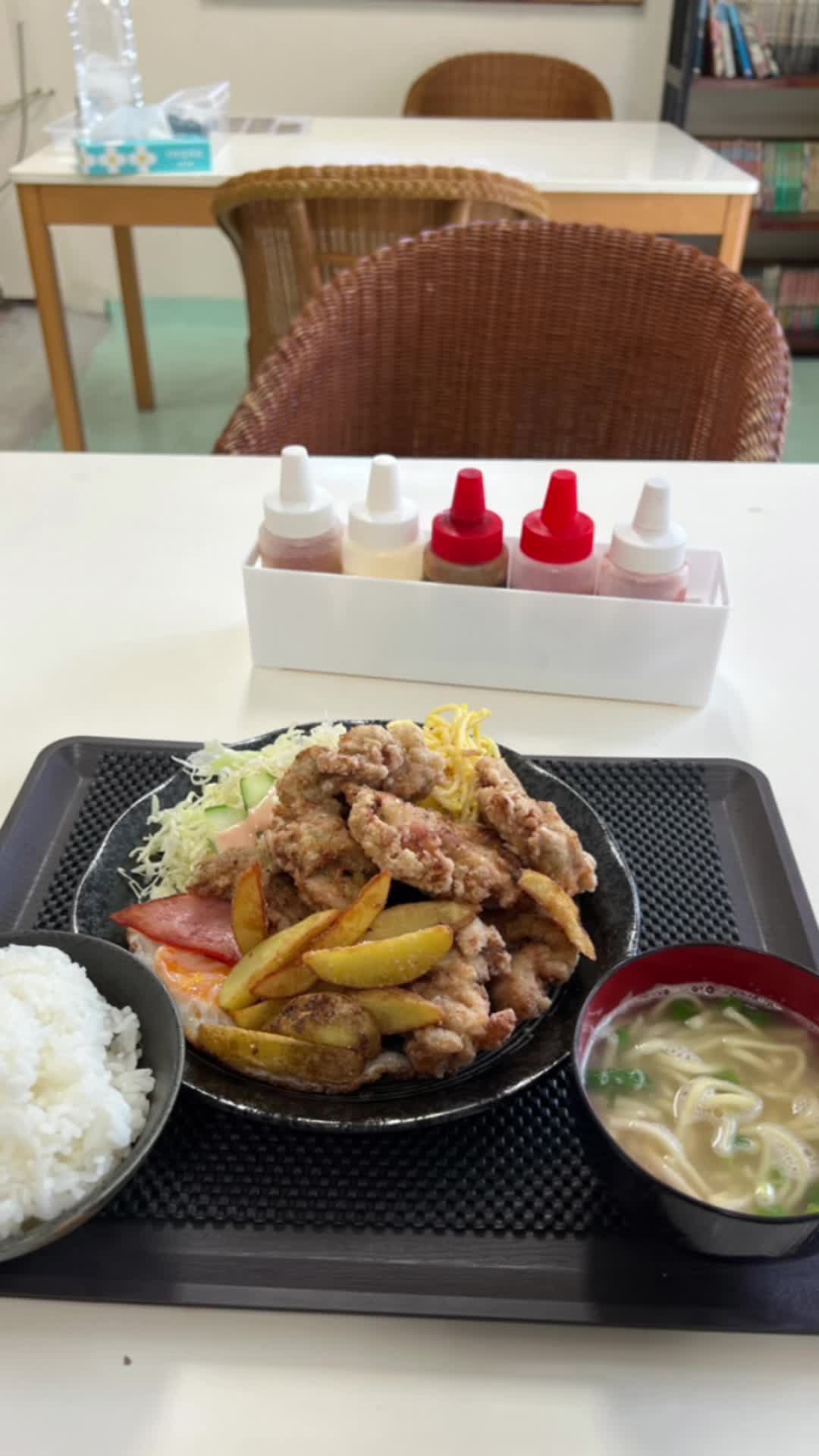 ふつうのみあ食堂
