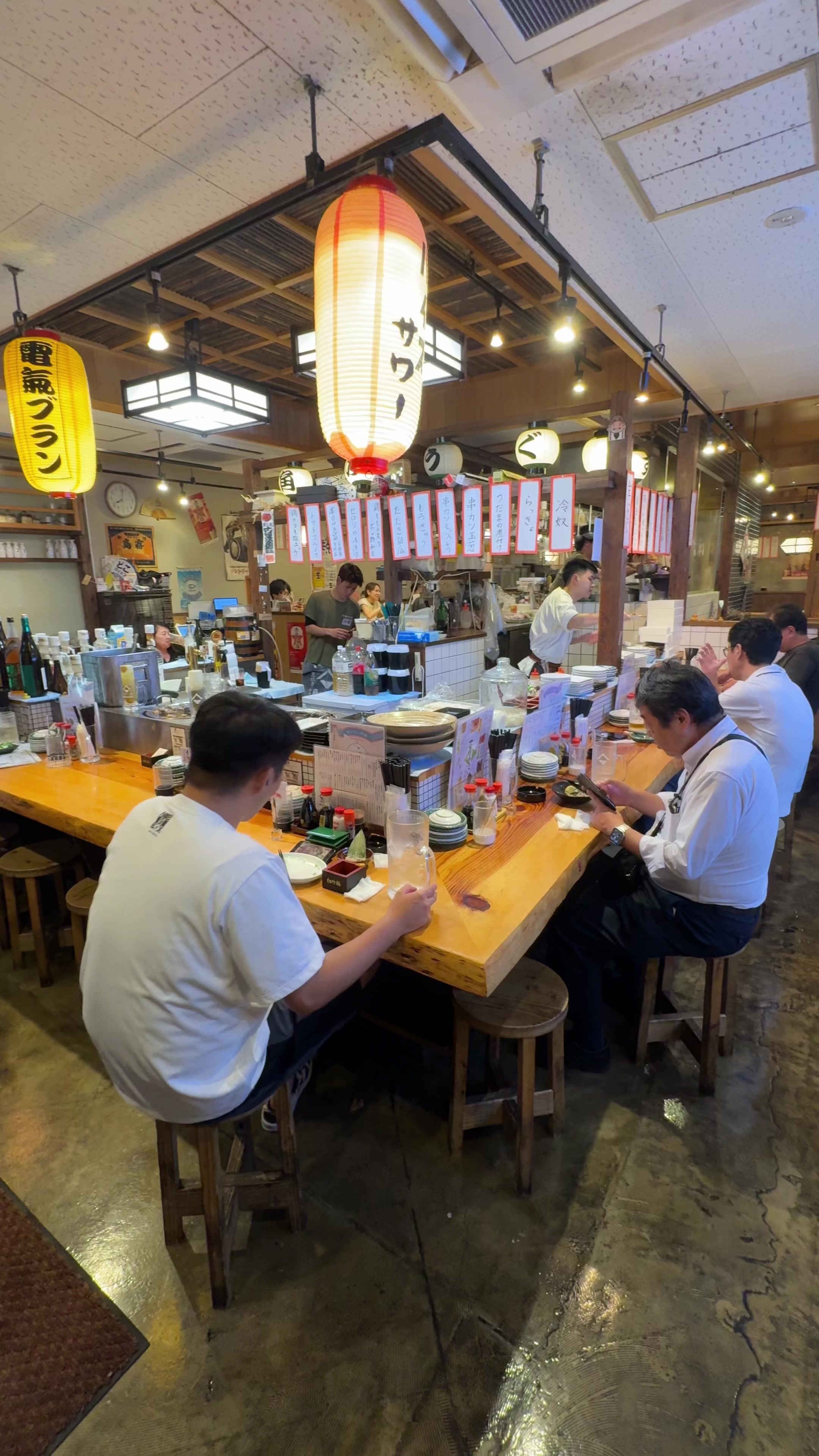 角のうぐいす 博多店