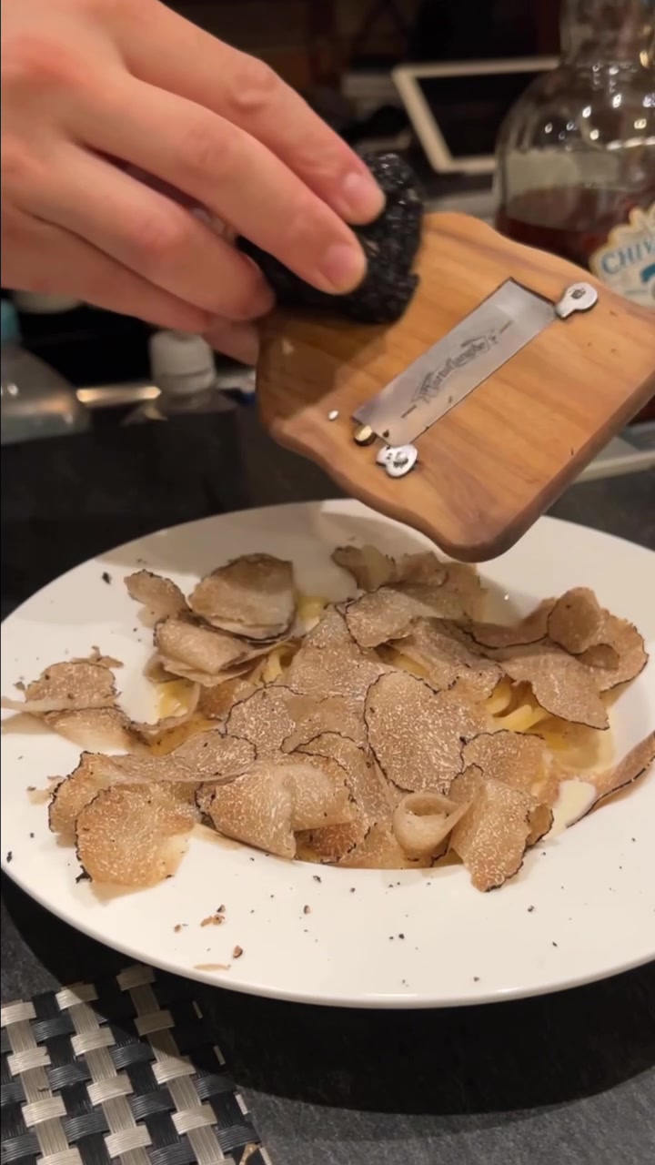 T's kitchen