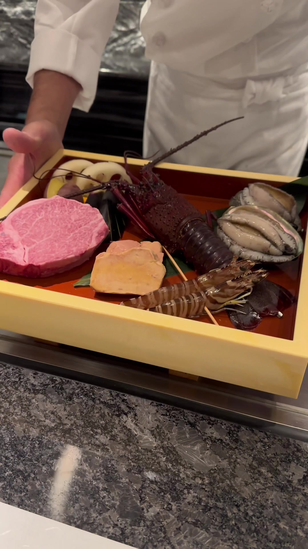 鉄板焼きすき焼きしゃぶしゃぶ いちふじ
