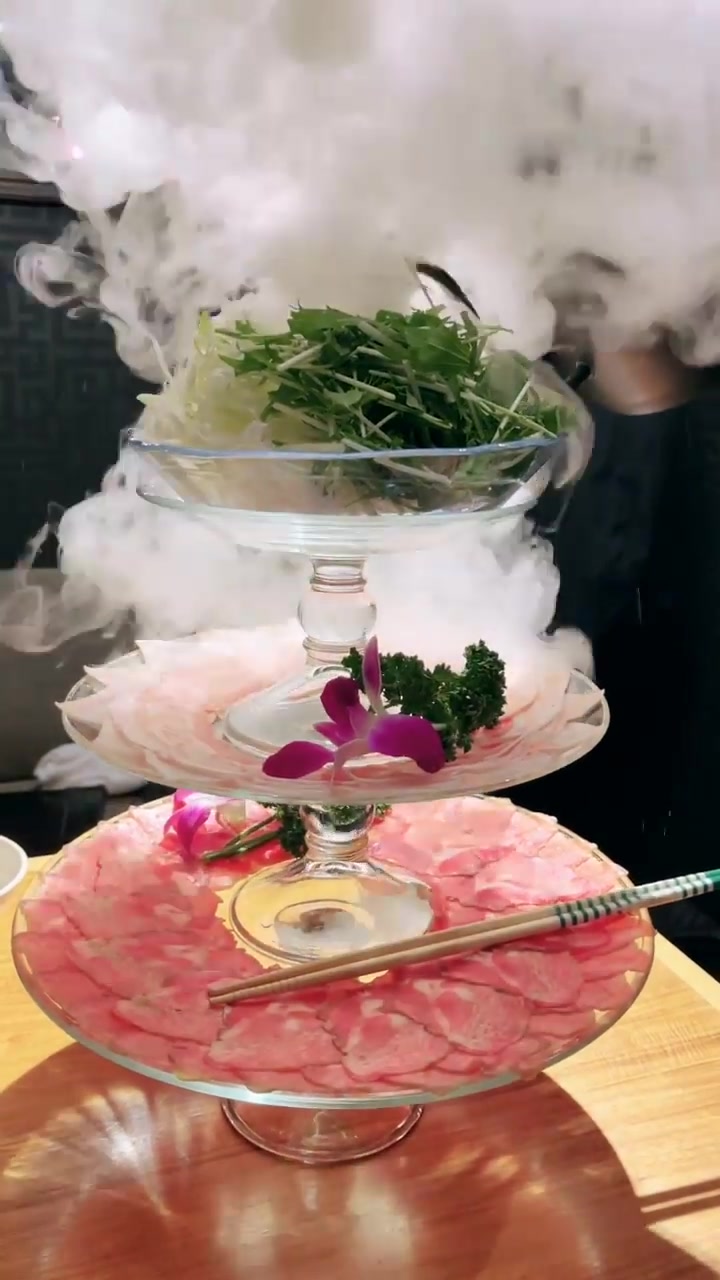 牛タンしゃぶしゃぶと肉握り