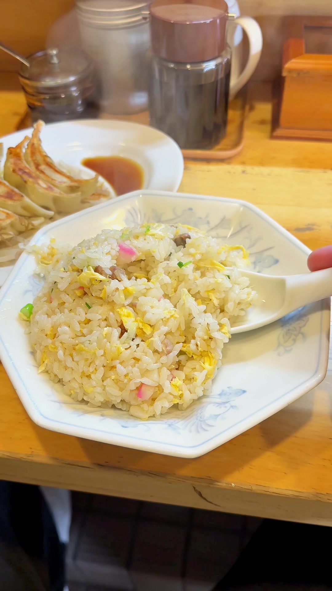 餃子の店 新宿飯店