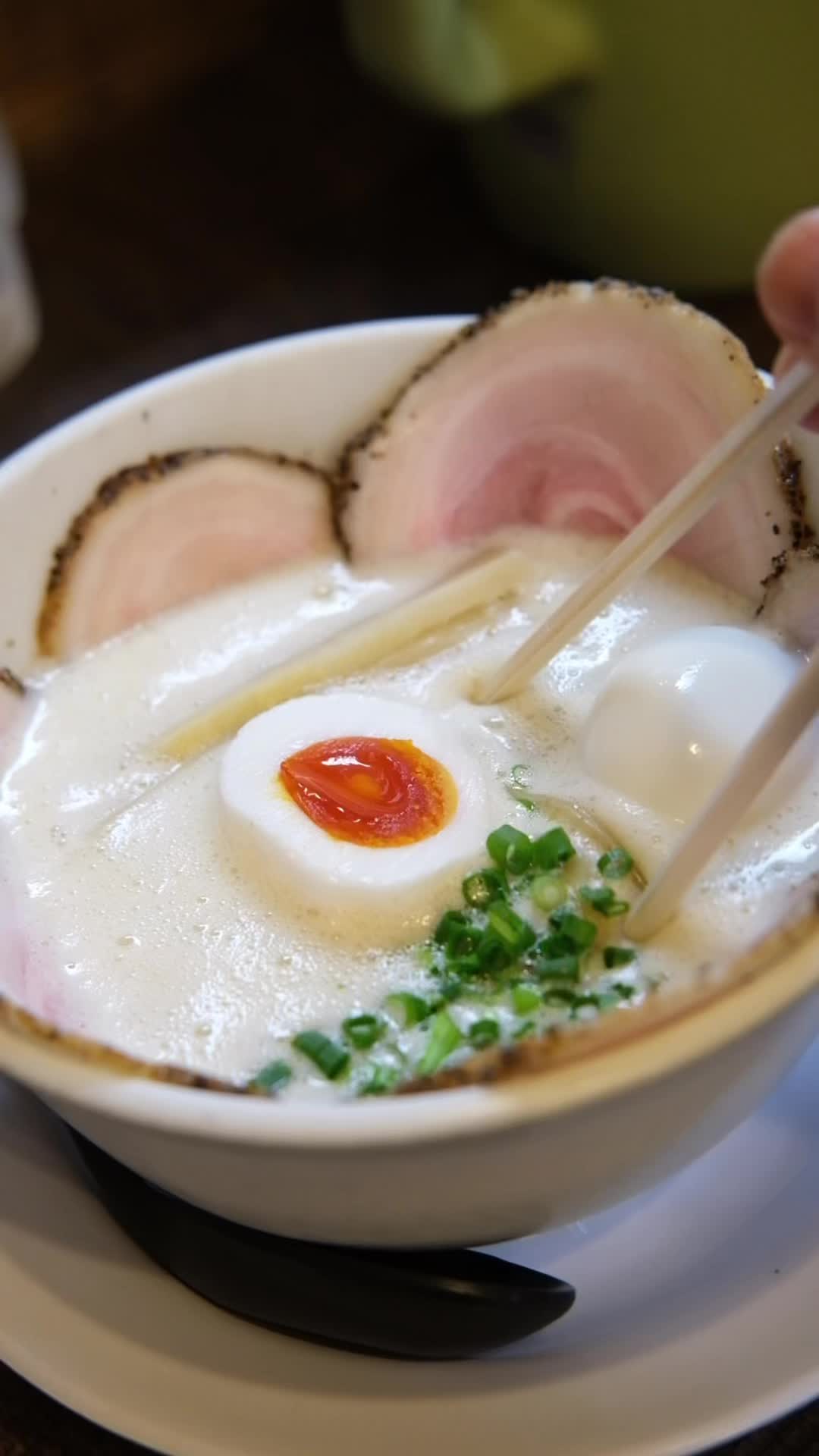 ラーメン家 みつ葉 富雄本店