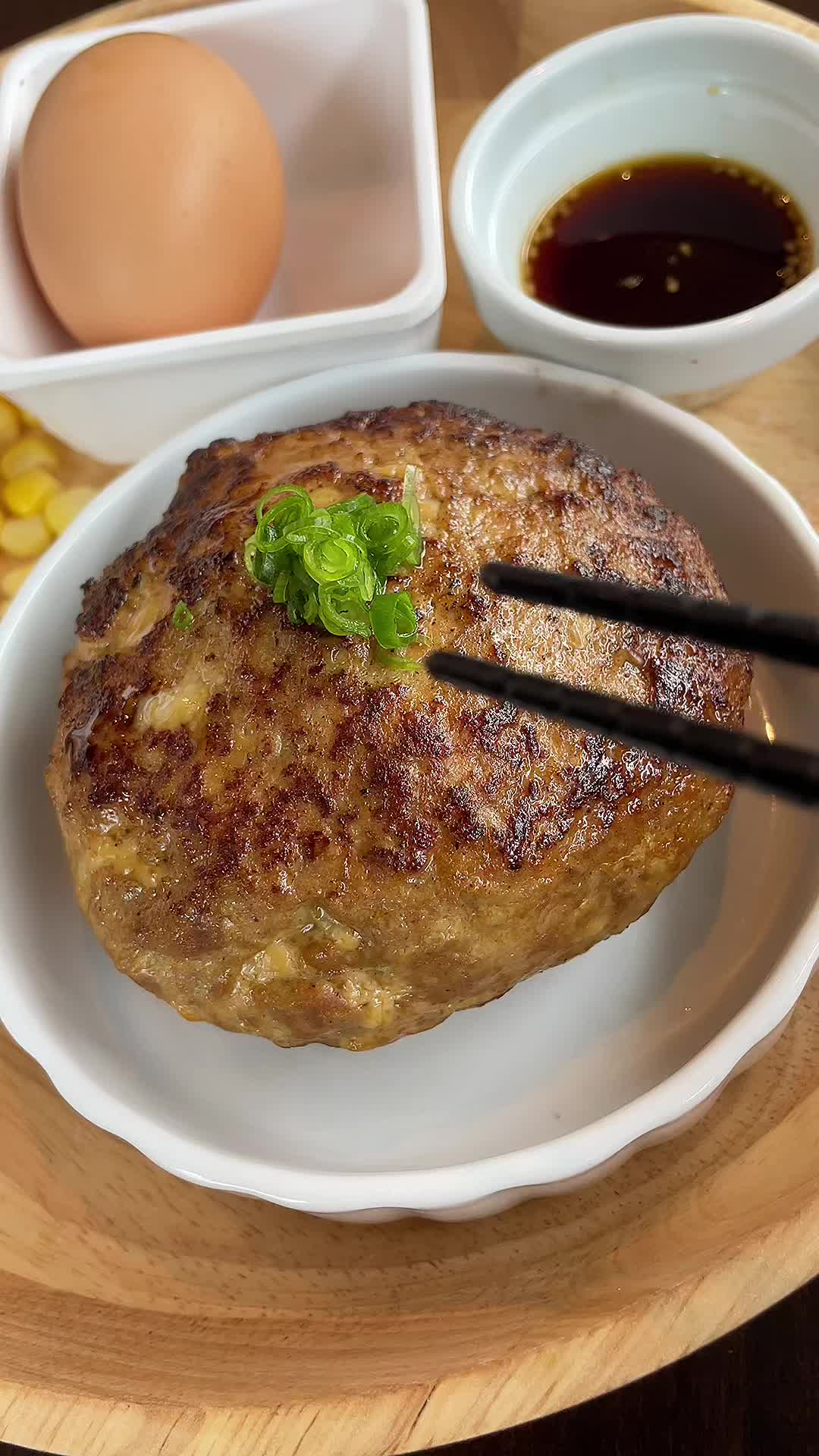お肉に愛を込めて 炭焼ハンバーグ バグる