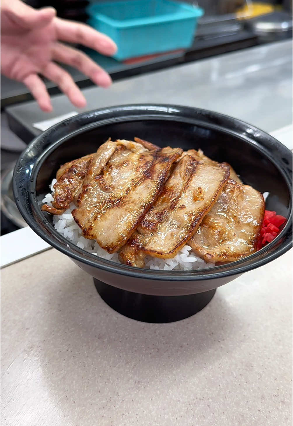 立喰処 どん亭